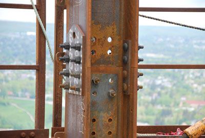 Connecting steel beams - column splice
